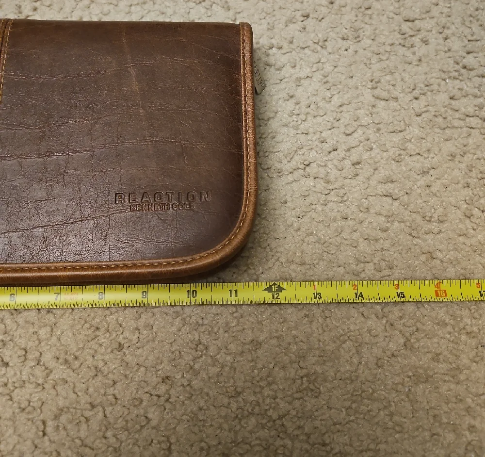 Kenneth Cole Reaction CD & DVD Holder | Leather Disc Case - Picture 7 of 7